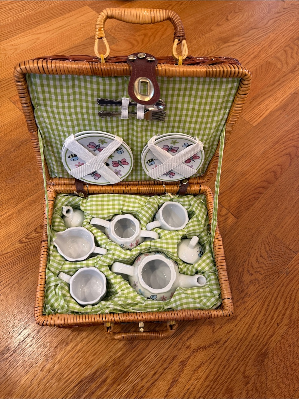 Delton Children's cute garden bugs Tea Set with Green Gingham Picnic Basket